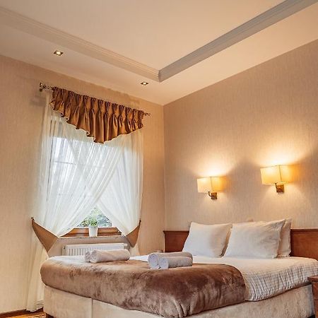 Hotel Dwor Choiny Kazimierówka Eksteriør bilde